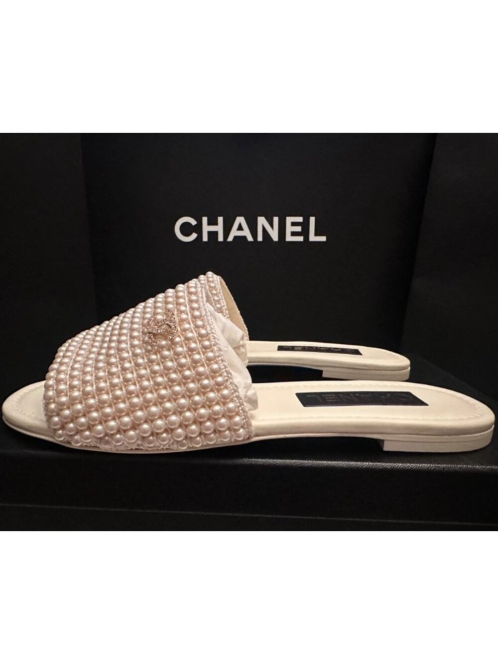 NIB Chanel 2025 Pearl CC Flat Mules Ivory White 41 Full Set